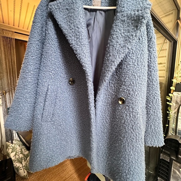 Fluffy bouclè mid blue coat. - Picture 2 of 4